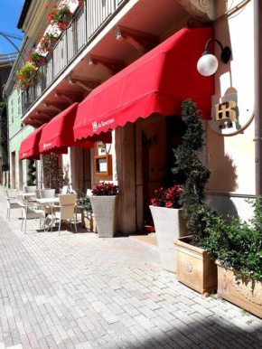 Hotel Ristorante Da Roverino  Комунанца